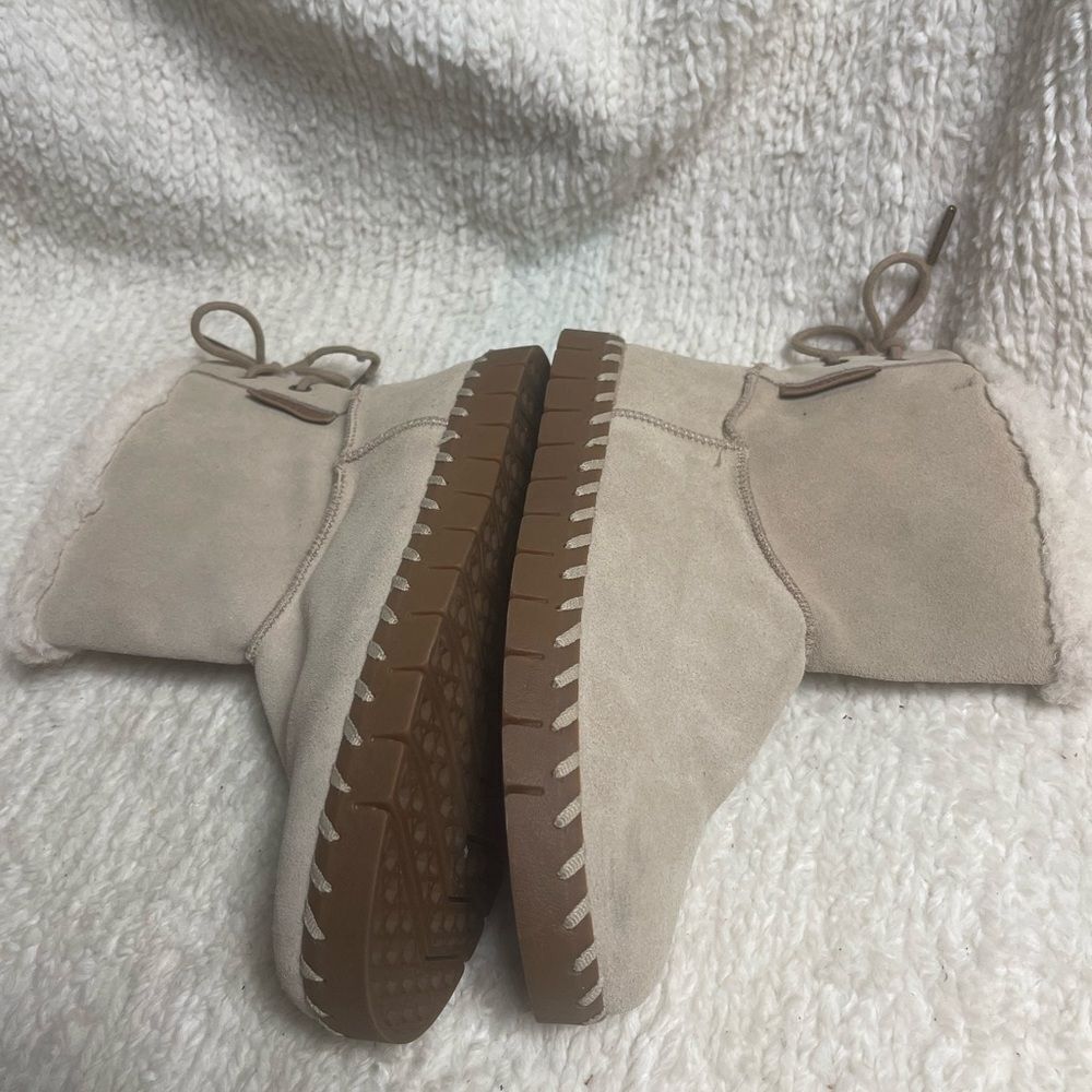 Mukluks leather suede khaki Ankle Boots back lace closure Faux fur lining SZ6.5 - Picture 10 of 13